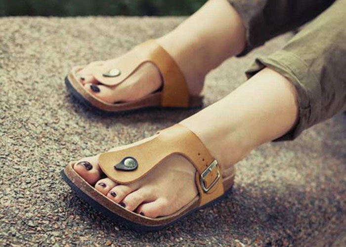 Comfortable Footwear for Healthy Spine