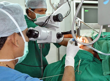 micro-laryngeal-surgery-in-india